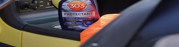 303 Automotive Protectant 473ml Muovien puhdistusaine autossa