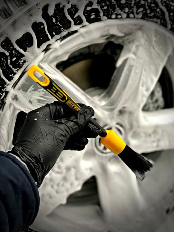 Work Stuff Detailing Brush Rubber Black 16mm harja auton pesuun