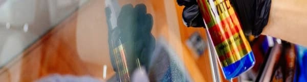 FUNKY WITCH Taikapallo Lasinpuhdistusaine 0,5l AUTON IKKUNOIDEN PUHDISTUSAINE Kosmetiikkaa autolle