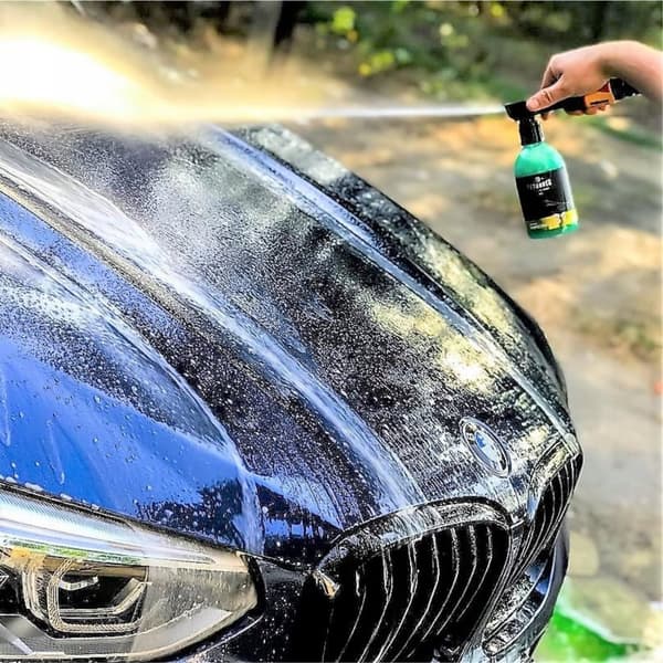 Vask af bil med shampoo DETURNER 31 + ADBL Promitt handske tilbehør