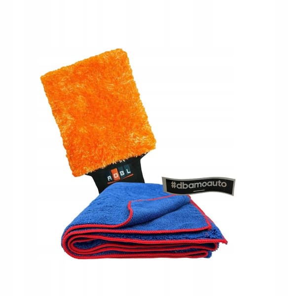 Auton pesuun tarkoitetut yksityiskohdat. Fluffy-pyyhe + pesuhanska