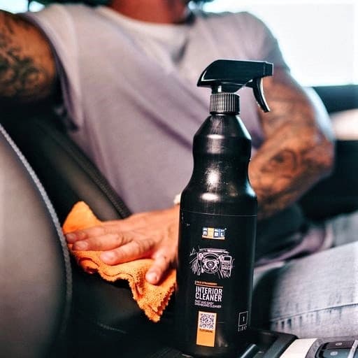 ADBL INTERIOR CLEANER 1L - Auton sisätilojen puhdistus- ja hoitoaine 1 litra