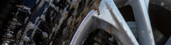 ADBL Tire And Rubber Cleaner 1L Renkaiden ja kuminpuhdistusaine