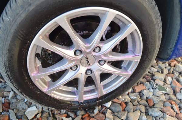 ADBL Wheel Warrior 1l happo puhdistus- ja pesuneste auton vanteille