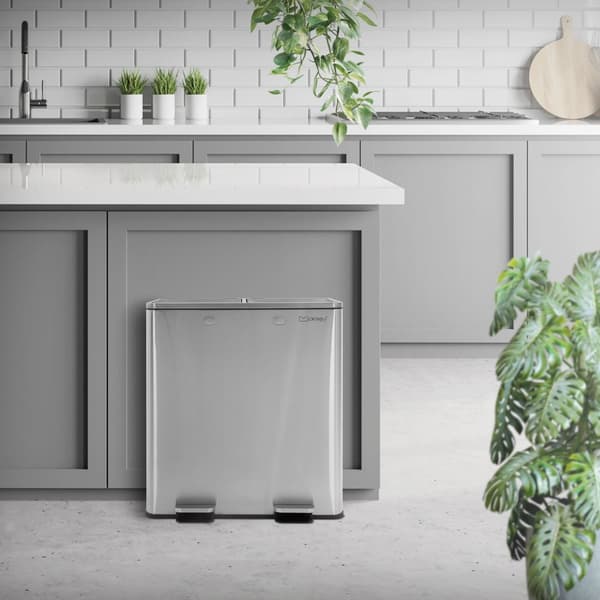 ML-Design Avfallskorg Kök 2x30L (60L); Silver; Avfallssorteringssystem 2 Fack; Pedalhink för Avfallssortering; Avfallskorg i Rostfritt Stål; Avtagbar