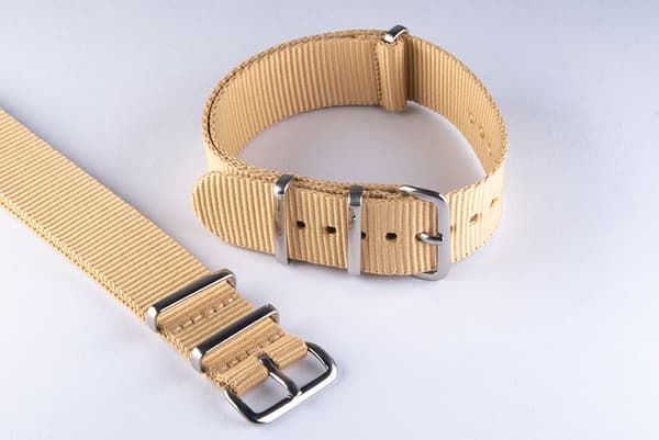 Khaki / beige natoband