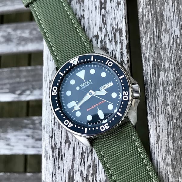 Grönt sailcloth klockarmband