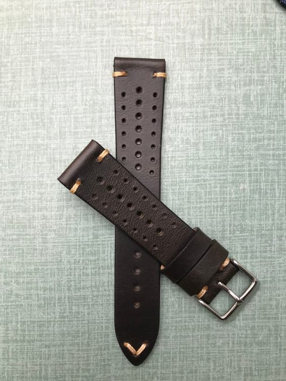 Racing klockarmband av svart läder