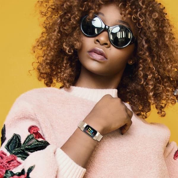 INF Fitbit Charge 5 armband rostfritt stål Guld