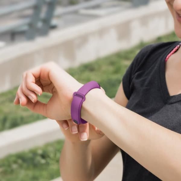 Xiaomi Mi Band 6 och 5 Premium mjukt ljuslila sportrem i silikon