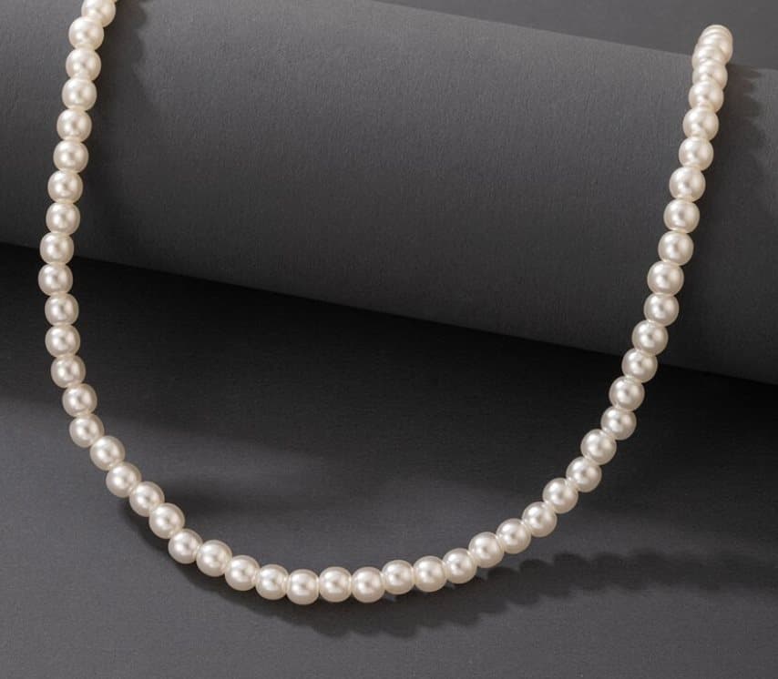 vitt pärlhalsband Halsband Design NYHET LOVE UNIKA