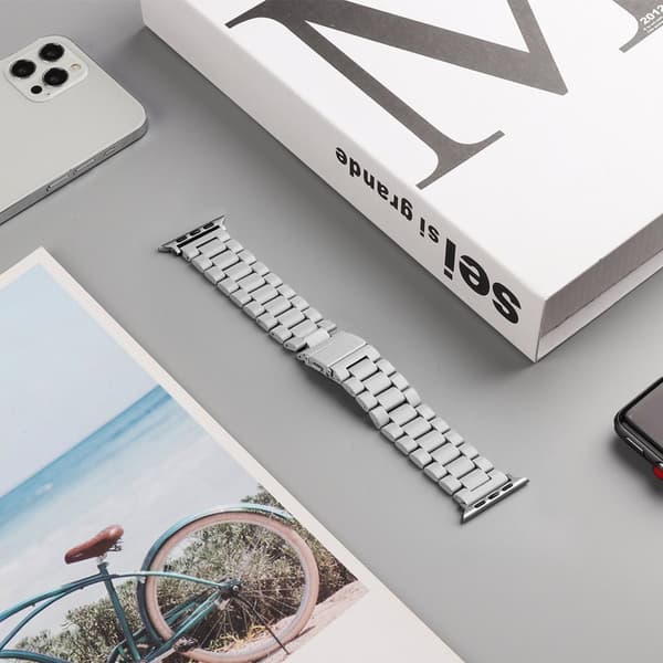 Armband i rostfritt stål för Apple Watch (Series 7 / 8) 41mm, (SE / Series 4 / 5 / 6) 40mm och (Series 1 / 2 / 3) 38mm - Ersättningsarmband som passar