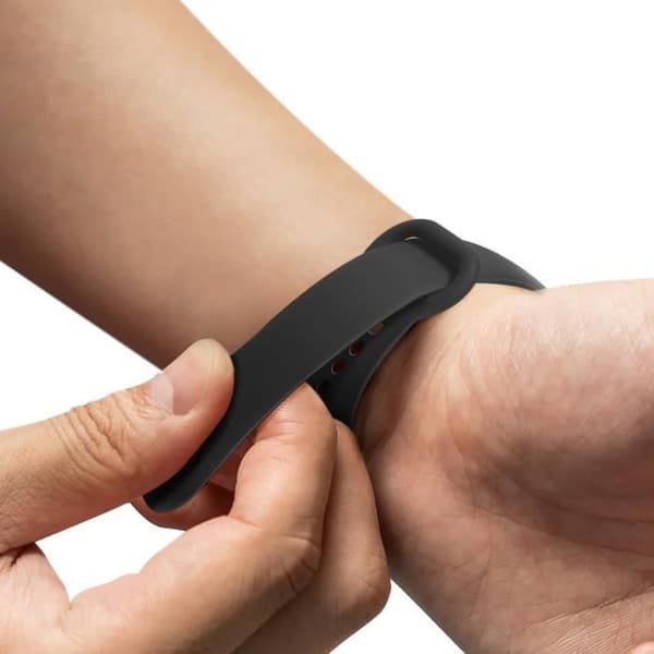 AVIZAR armband till Xiaomi Mi Band 5/6/7 i vattentät svart silikon