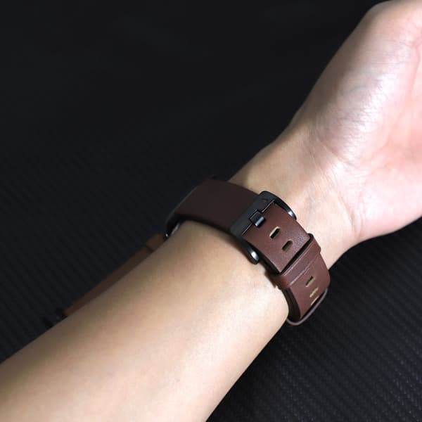 INF Horween skinnklokkerem for Apple Watch 42/44/46/49 mm - mørkebrun
