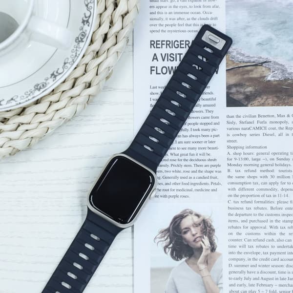 INF Magnetiskt silikonarmband för Apple Watch - Svart/Orange (38/40/41mm)