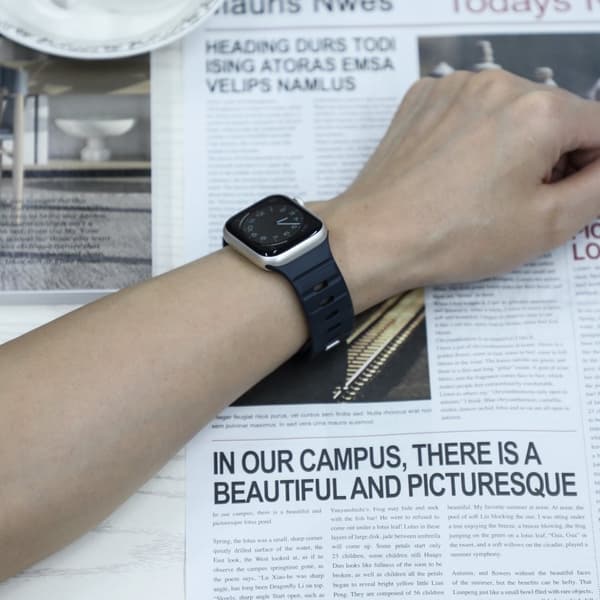 INF Magnetiskt silikonarmband för Apple Watch - Svart/Orange (38/40/41mm)