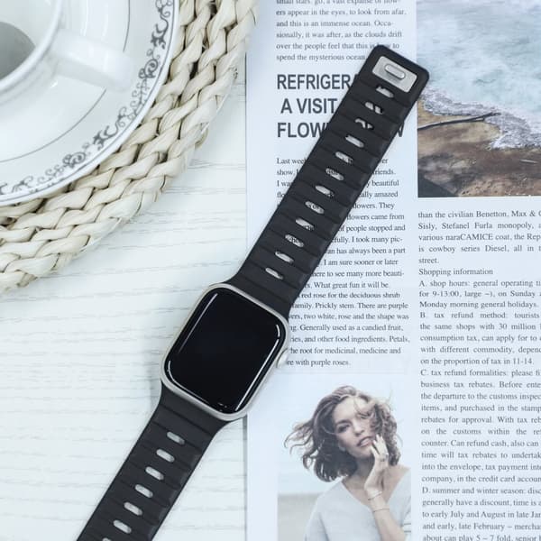 INF Magneettinen silikoniranneke Apple Watchille - Musta/Oranssi (38/40/41mm)