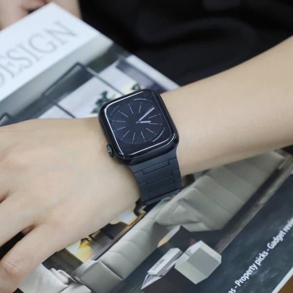 INF Magnetisk løkkerem til Apple Watch (42/44/45/49 mm) - EU-patent Midnatsblå