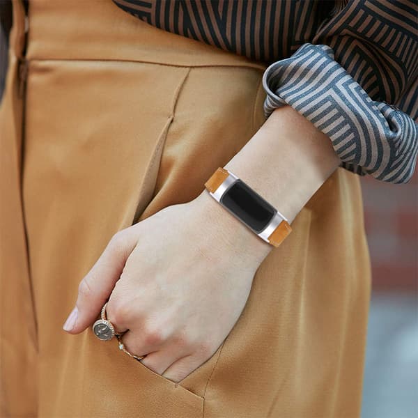 Rem i ekte skinn til Fitbit Charge 5/6