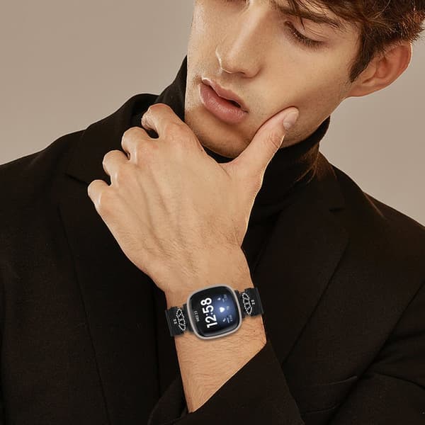 INF Skinnende klokkereim med tre perler for Fitbit Versa 3/4/Sense 2