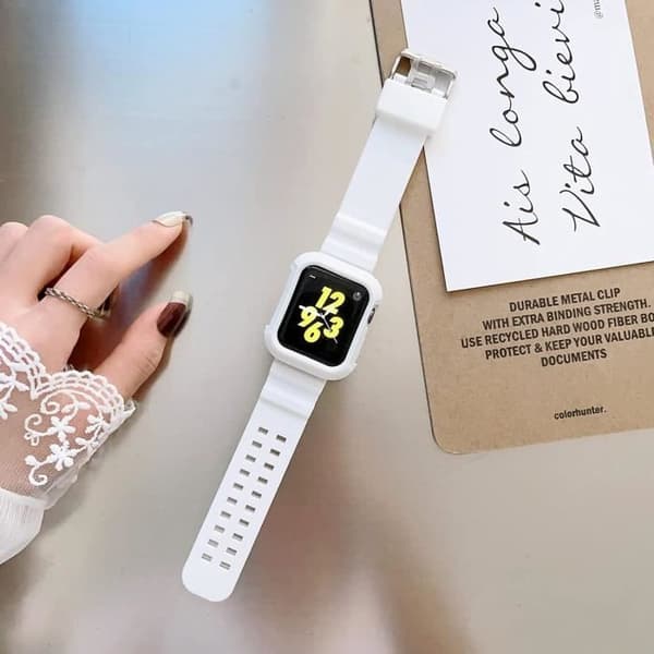 Sportarmband i vitt kristall för Apple Watch Series SE 7 6 5 4 3 2 1 med skyddsfodral - Märke AKABEILA