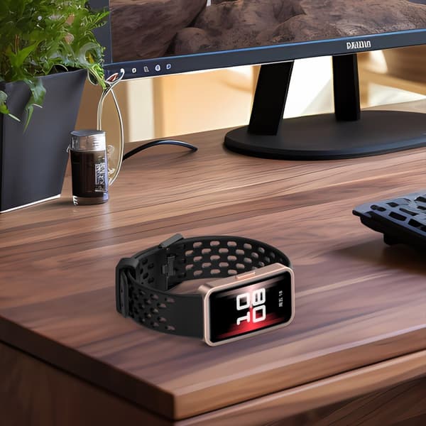 INF Utskiftingrem til Huawei Band 10/9/8 - Pustende design med hull