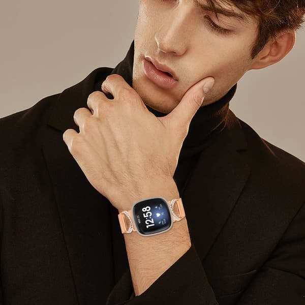 INF Roségold Milanese klokkereim for Fitbit Versa 4
