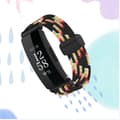 Pikkukuva 3 / 4: INF Tyylikäs kudottu nailoninen magneettinen ranneke Fitbit Inspire 3:lle Monivärinen