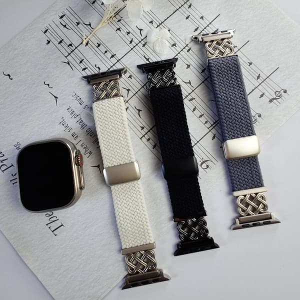 INF Stilfuld Flettet Nylon Magnetisk Rem til Apple Watch S9 Lilla M