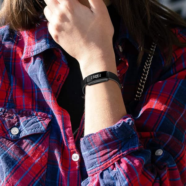 INF Fitbit Inspire 2 urkasse Sort