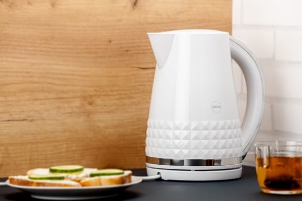 ELDOM C270B OSS, 1,7 l, 2150 W, Hvit, Vannivåindikator, Overopphetingsbeskyttelse, Trådløs