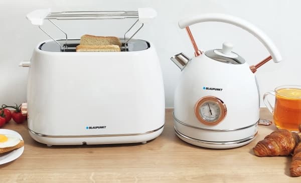 Blaupunkt EKS802WH, 1,8 l, 3000 W, Gull, Hvit, Rustfritt stål, Vannivåindikator, Overopphetingsbeskyttelse