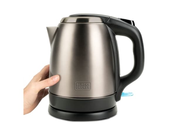 Black & Decker BXKE2202E, 1,2 l, 2200 W, Rustfritt stål, Vannivåindikator, Trådløs