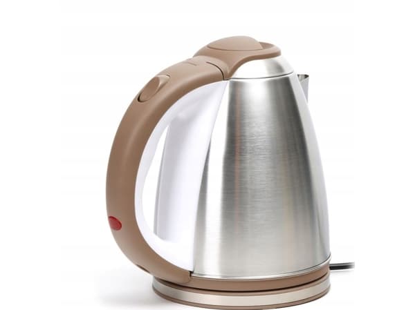 Omega vannkoker - 1500W - børstet rustfritt stål-utseende med hvit/beige finish