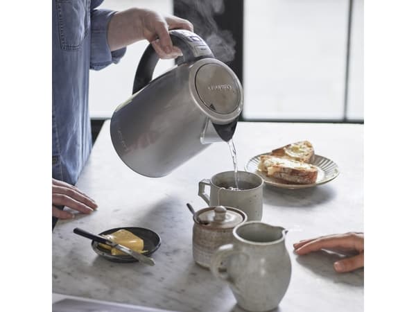 Cuisinart BOUILLOIRE CPK17SE ARGENT, 3000 W, Perle, Rustfritt stål, Justerbar termostat, Vannivåindikator, Overopphetingsbeskyttelse