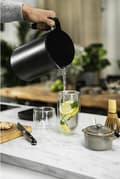 Miniatyrbillede 2 af 4: ZWILLING ENFINIGY elkedel 1,5 L 1850 W 53005-001-0 Sort