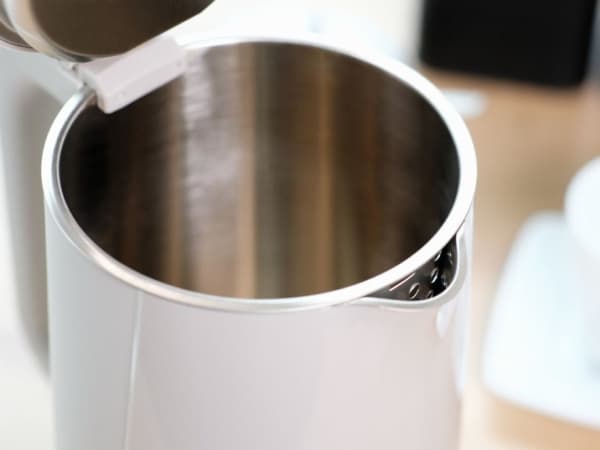 ELDOM C290S NEEV, 1,7 l, 2200 W, Hvit, Plast, Rustfritt stål, Overopphetingsbeskyttelse, Trådløs