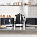 Miniatyrbild 10 av 10: Russell Hobbs Vattenkokare 28081-70 1.7l 2400w Silver