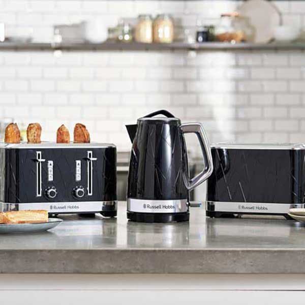 Russell Hobbs Vattenkokare 28081-70 1.7l 2400w Silver