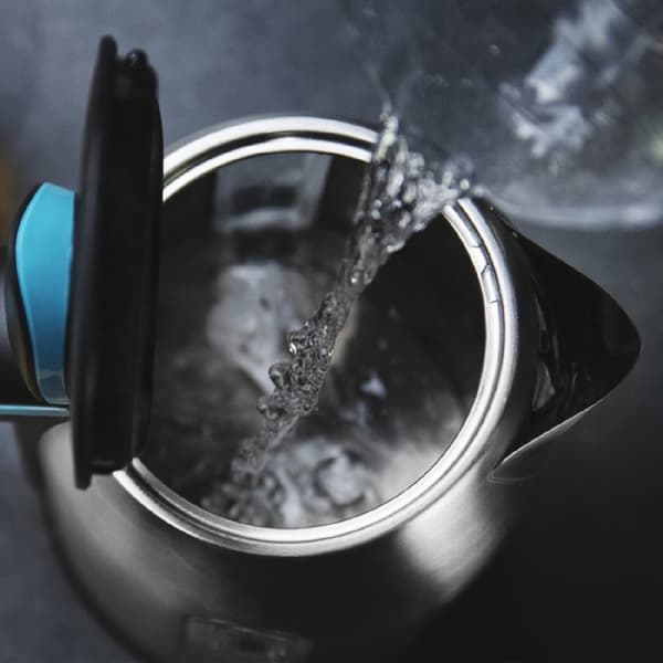 Cecotec 1.7-litre kettle made of stainless steel and 2200 W.