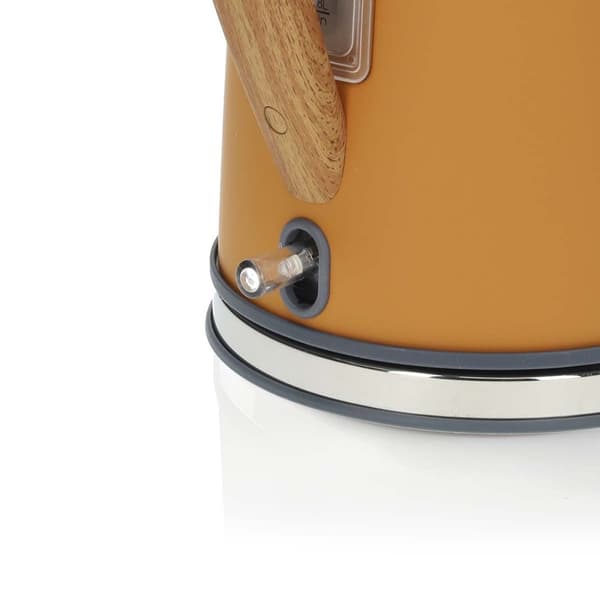 Nedis Vatten kokare | 1.7 l | Soft-Touch | Orange | Roterbar 360 grader | Dolt värmeelement | Strix® kontroll | Koka-tort funktion