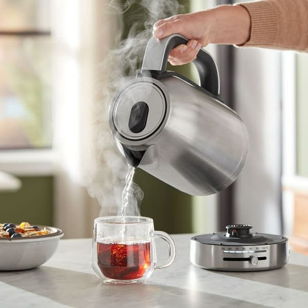 Vattenkokare KitchenAid 5KEK1701ESX Grå plástico,acero inoxidable 2400 W 1,7 L (1 antal)