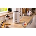 Miniatyrbillede 6 af 6: Kedel BOSCH TWK1M121 Hvid Plastik 2400 W 1,7 L (1 enheder)