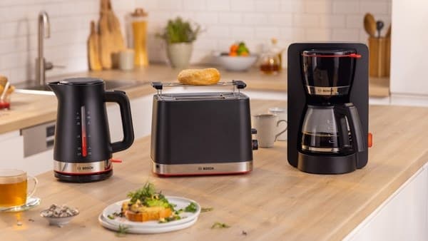 Bosch TWK4M223 vattenkokare 1,7 L 2400 W Svart