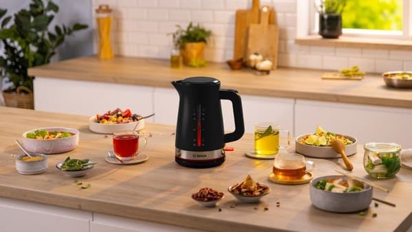 Bosch TWK4M223 vattenkokare 1,7 L 2400 W Svart