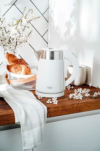 AD 1372 hvid Metal elkedel 0,6L