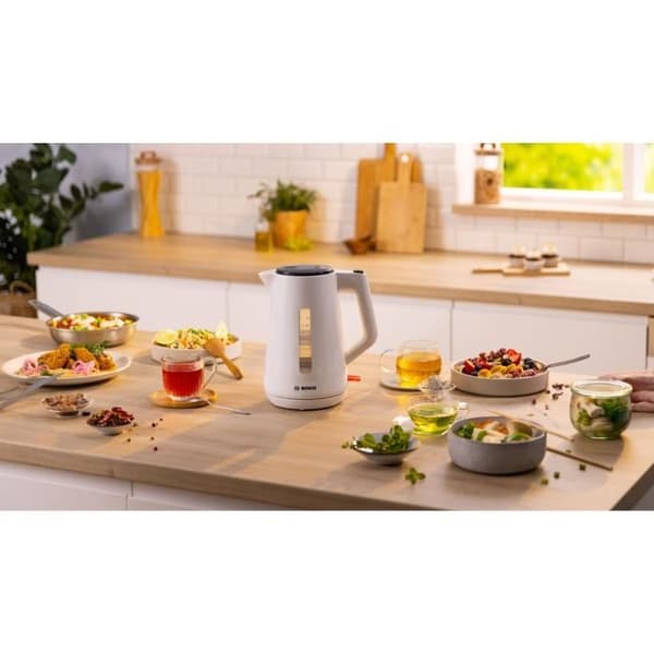 Vedenkeitin - BOSCH - TWK1M121 MyMoment - Valkoinen - tilavuus 1,7 l - 360° jalusta - johdon säilytys - 3 automaattista turvaominaisuutta