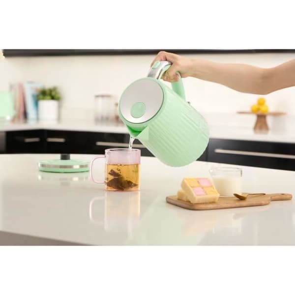 Vattenkokare - RUSSELL HOBBS - EDEN - 2400 W - 1,7 L - Pistage