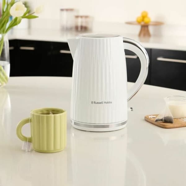 Vattenkokare Russell Hobbs Vit