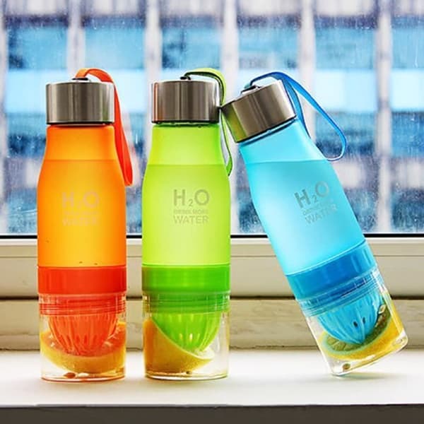 Isolerad kolv, plastvattenflaska för barn, 650 ml infusionsanordning, infusionsanordning, fruktinfusion, - Typ HA084-röd-650 ml